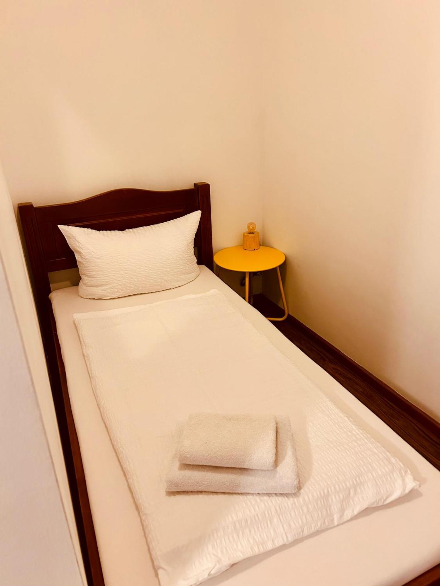 Apartments Maxim Rust Luaran gambar