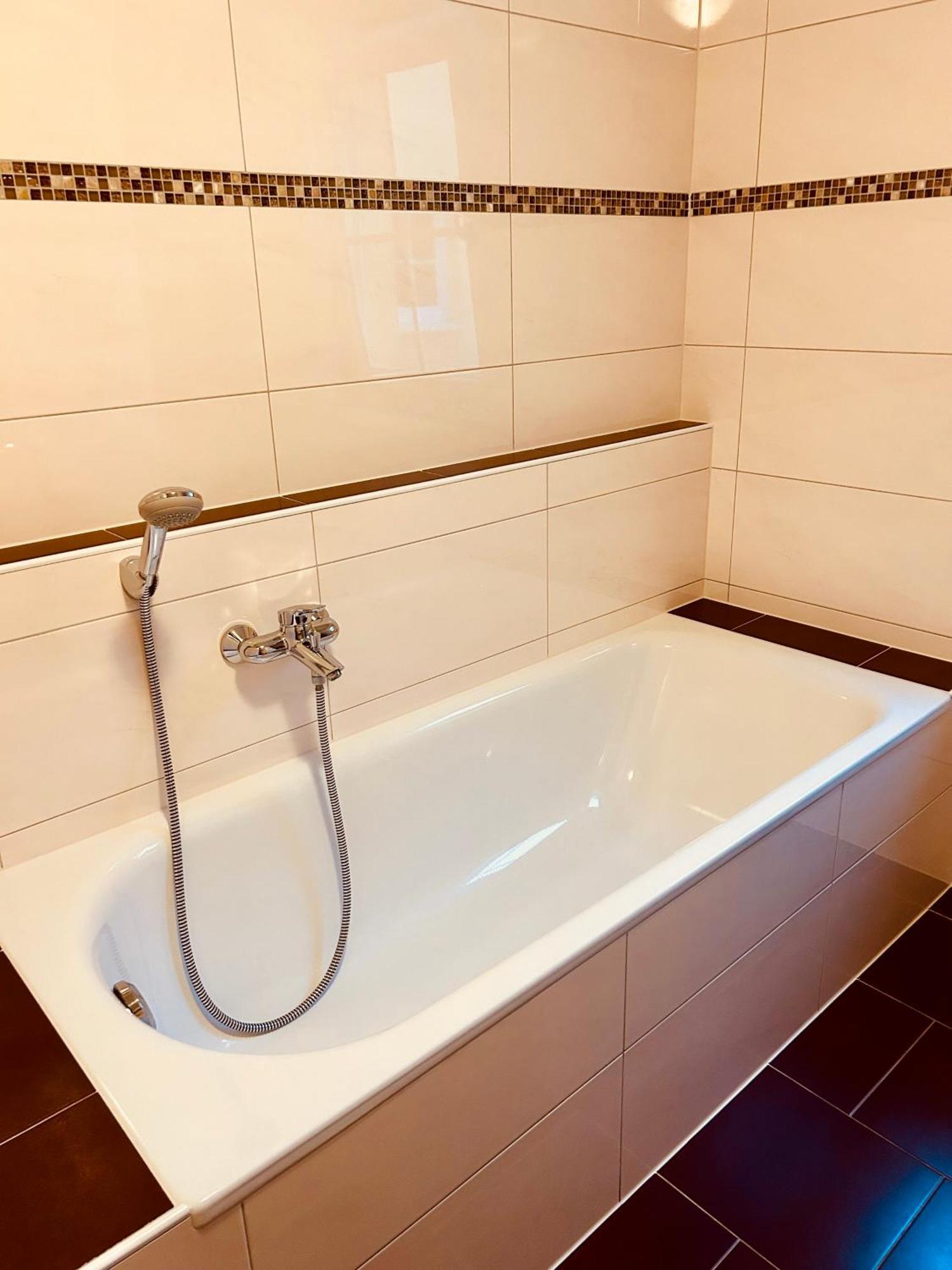 Apartments Maxim Rust Luaran gambar